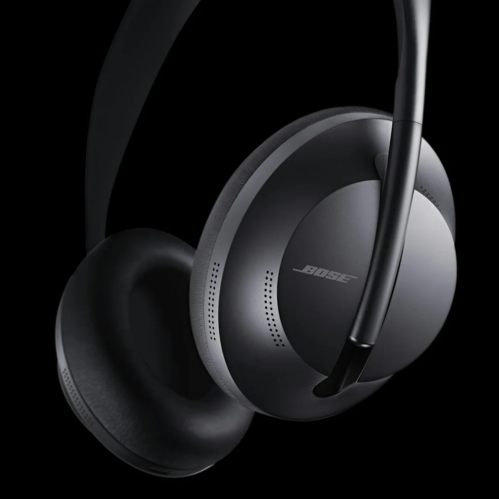 Bose Noise Canceling 700 logo