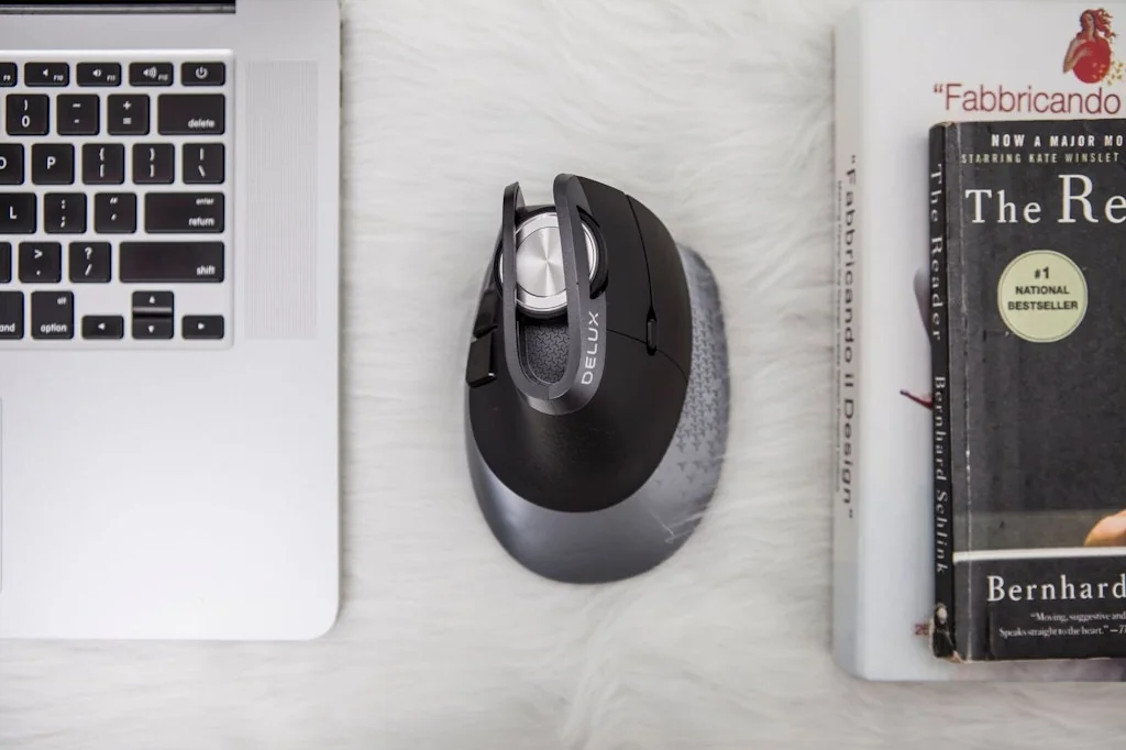 Delux Navee screenshot 1 of 6