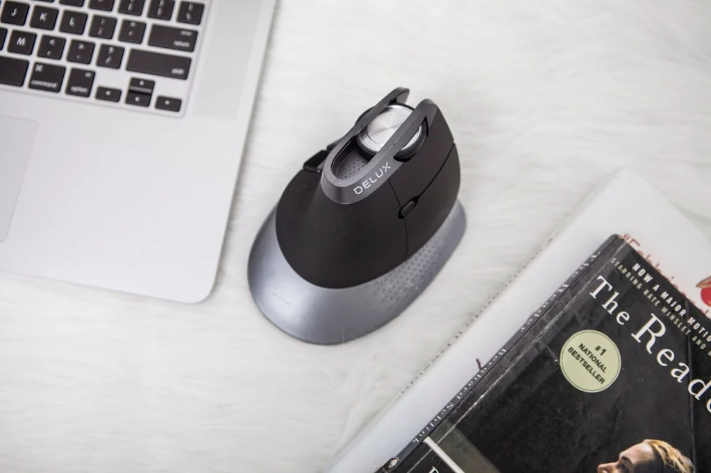 Delux Navee screenshot 2 of 6