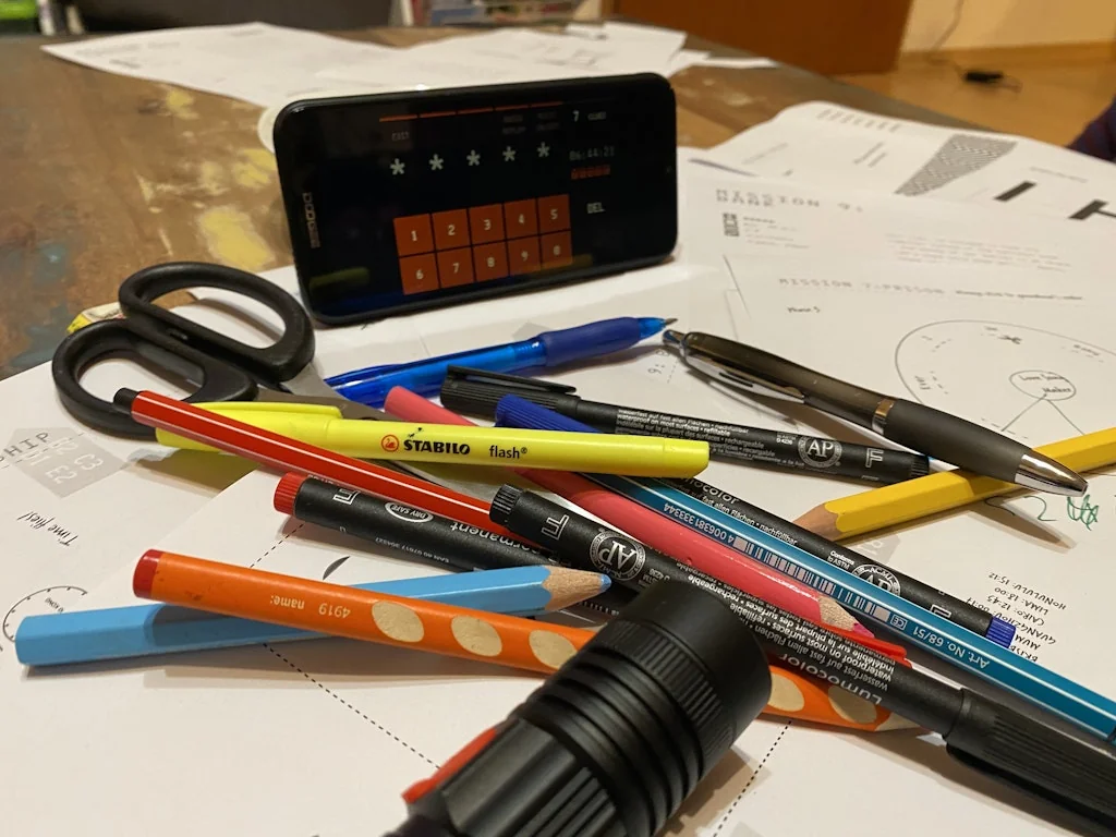 Escape Team screenshot 2 of 6