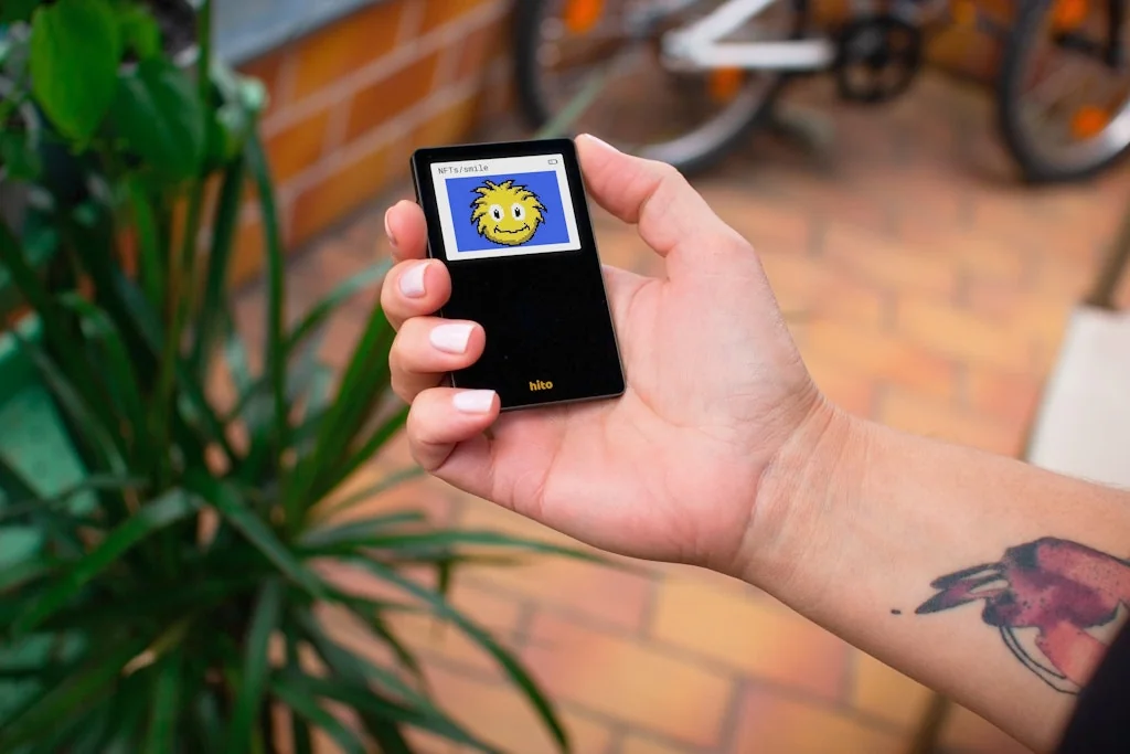 hito wallet screenshot 1 of 4