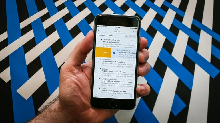 Microsoft Outlook for iOS screenshot 2 of 7