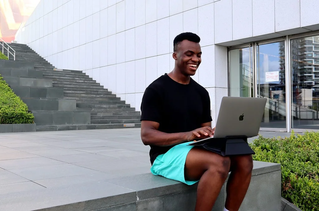 MOFT Carry Sleeve screenshot 10 of 11