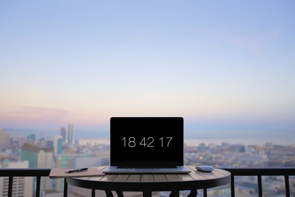 Padbury Clock Screensaver screenshot 1 of 2