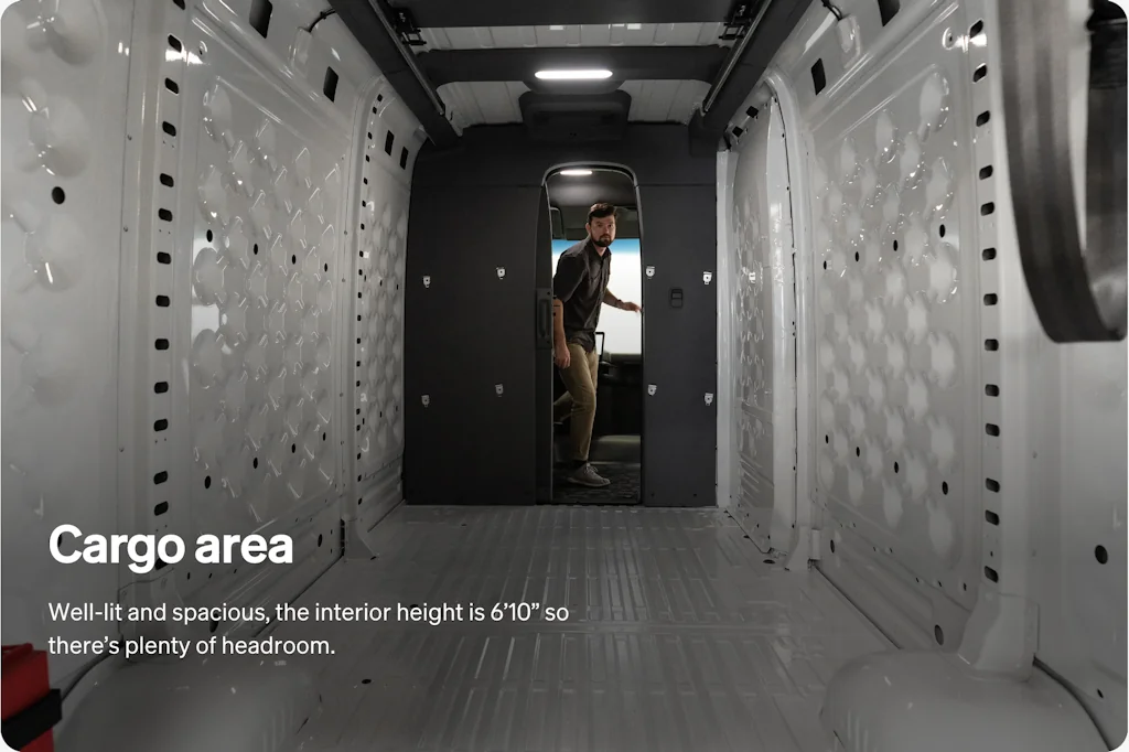 Rivian R1T: All-Electric Truck screenshot 6 of 12