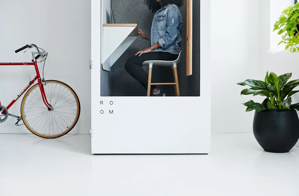 ROOM screenshot 3 of 7