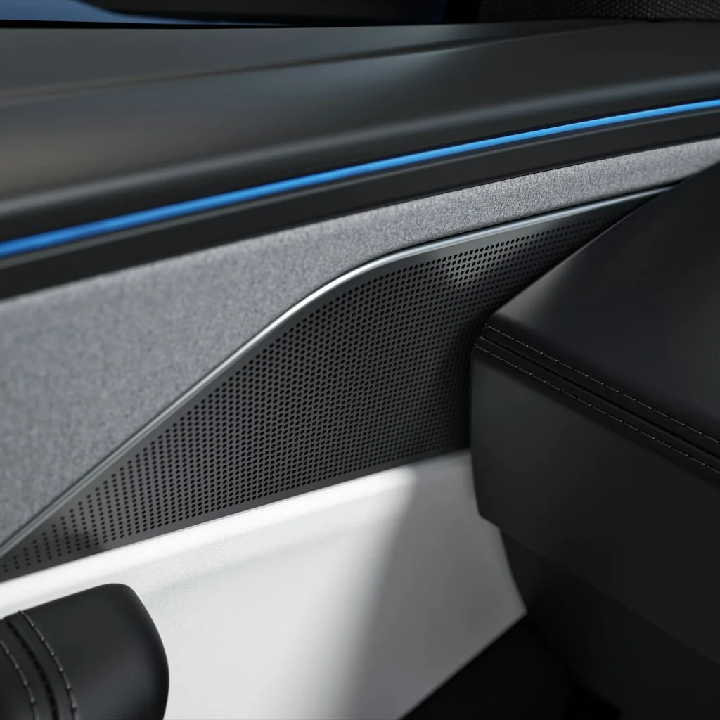 Tesla Model Y screenshot 3 of 8