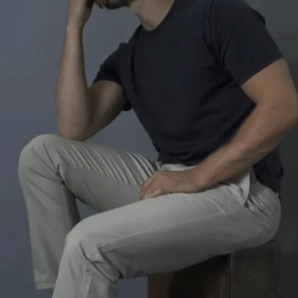 The 2.0 Twill Chino Pants logo