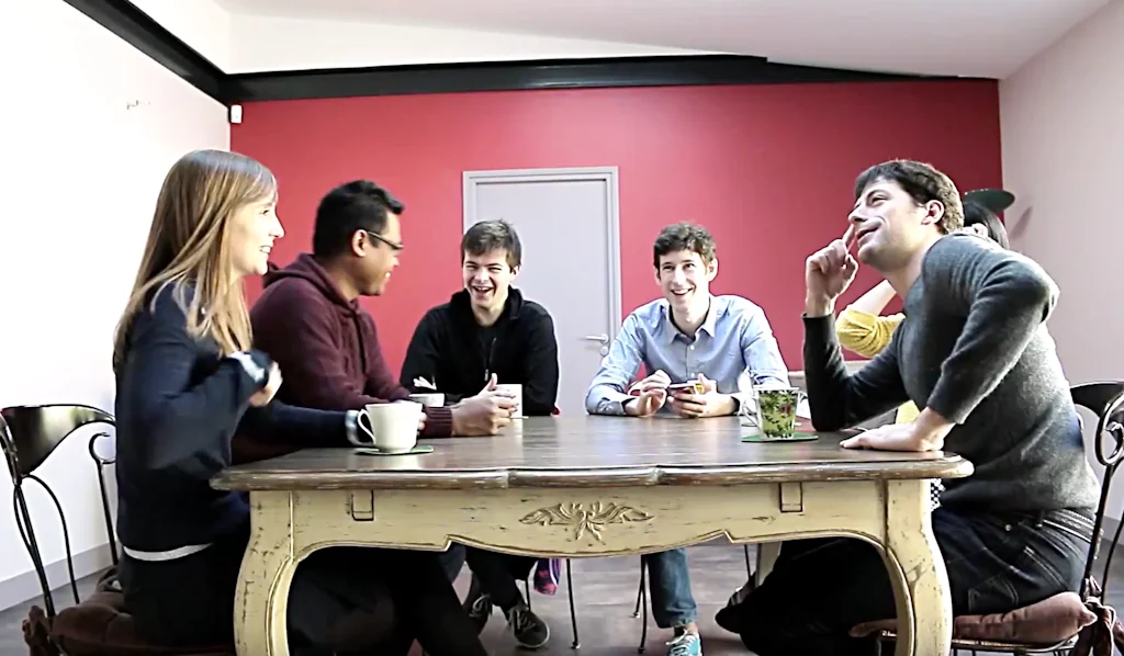 Undercover: Word Party Game screenshot 2 of 7